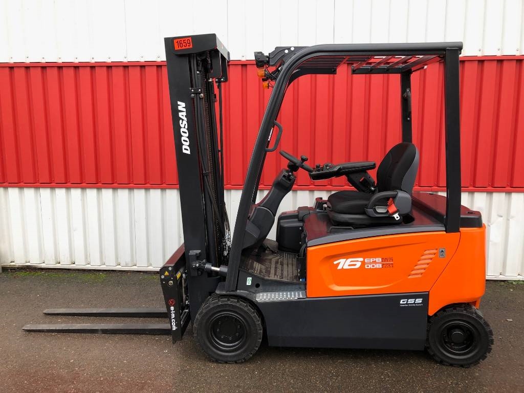 Вилочный электропогрузчик Doosan B16X-7 - фото №1